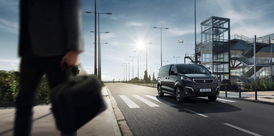  Peugeot e-Traveller 2020 года  (WW) (фото 15 из 29)